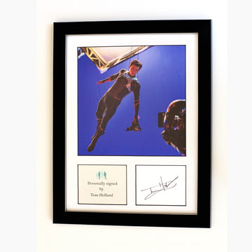 Limited Edition Official Spider-Man Set Photo Signed by Tom Holland WAS £350 NOW £295
